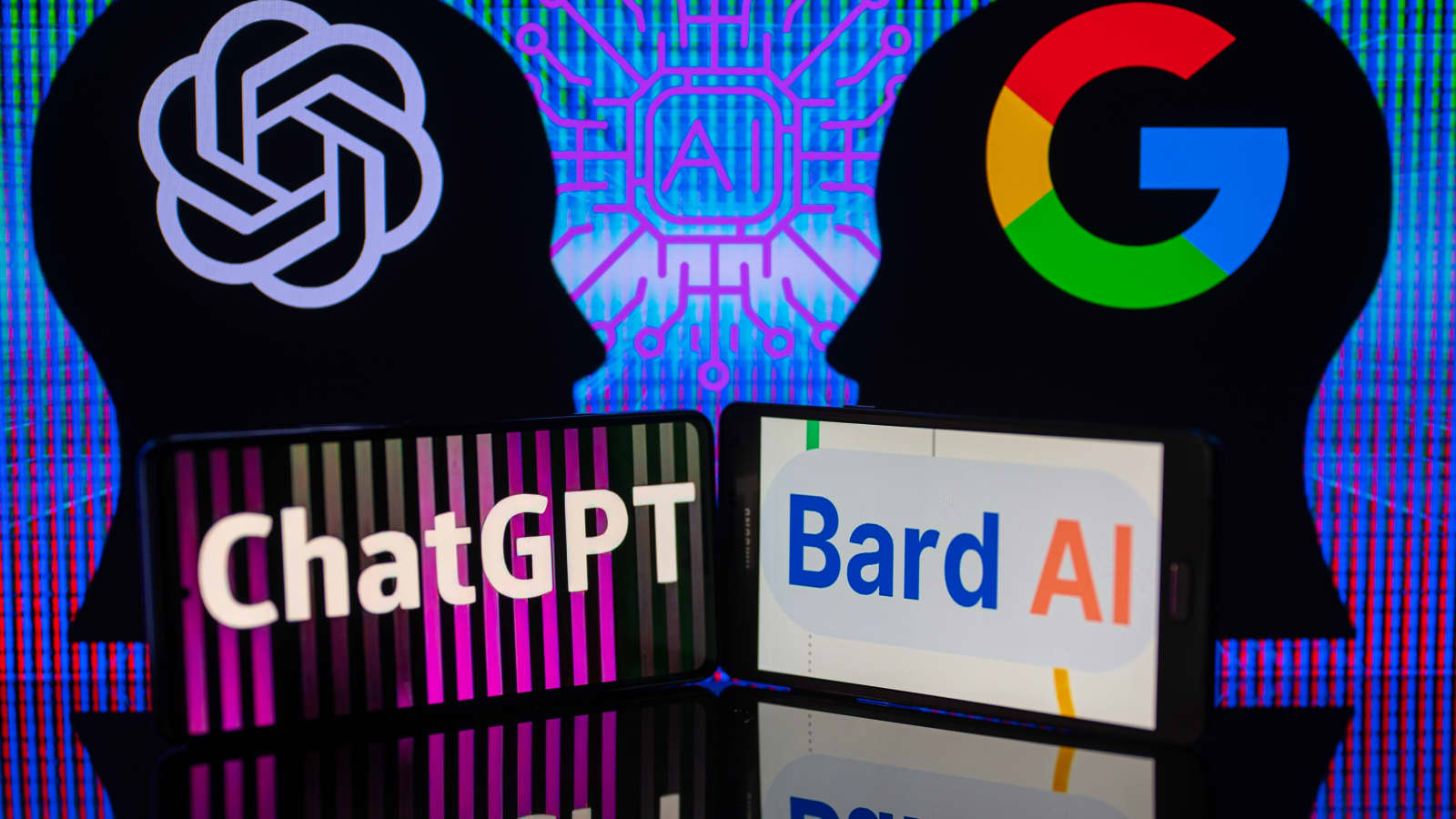 ChatGPT vs Bard. Microsoft vs Google.